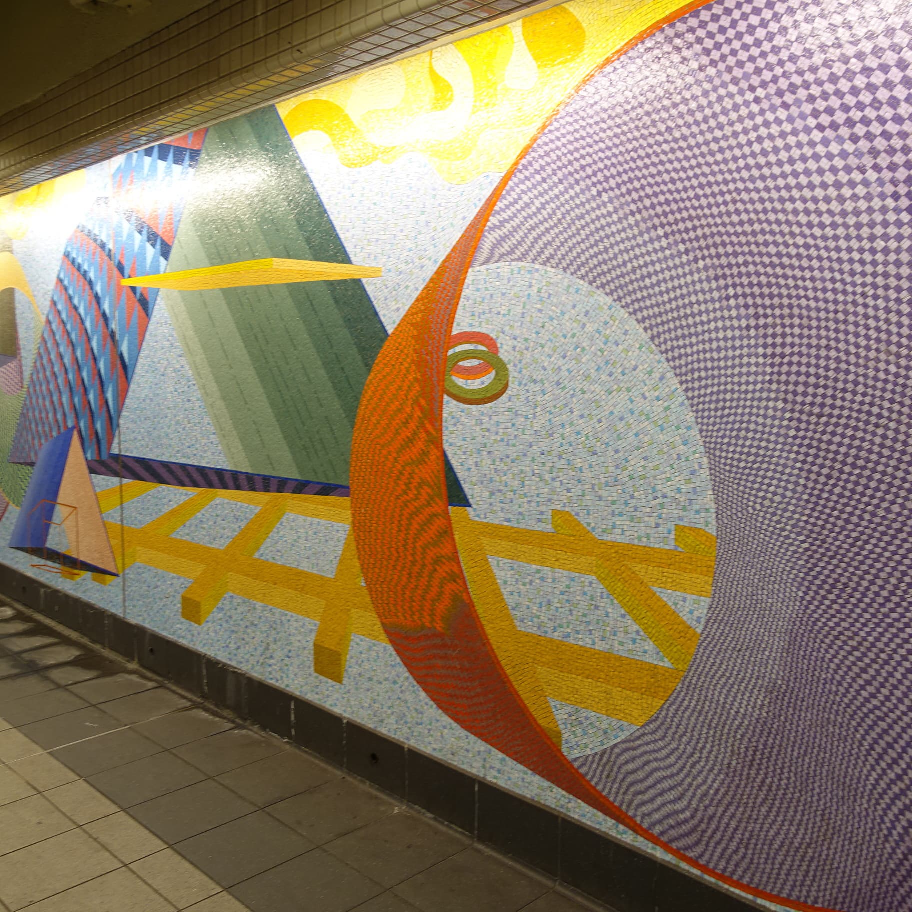 ニューヨークの地下鉄 サブウェイタイル